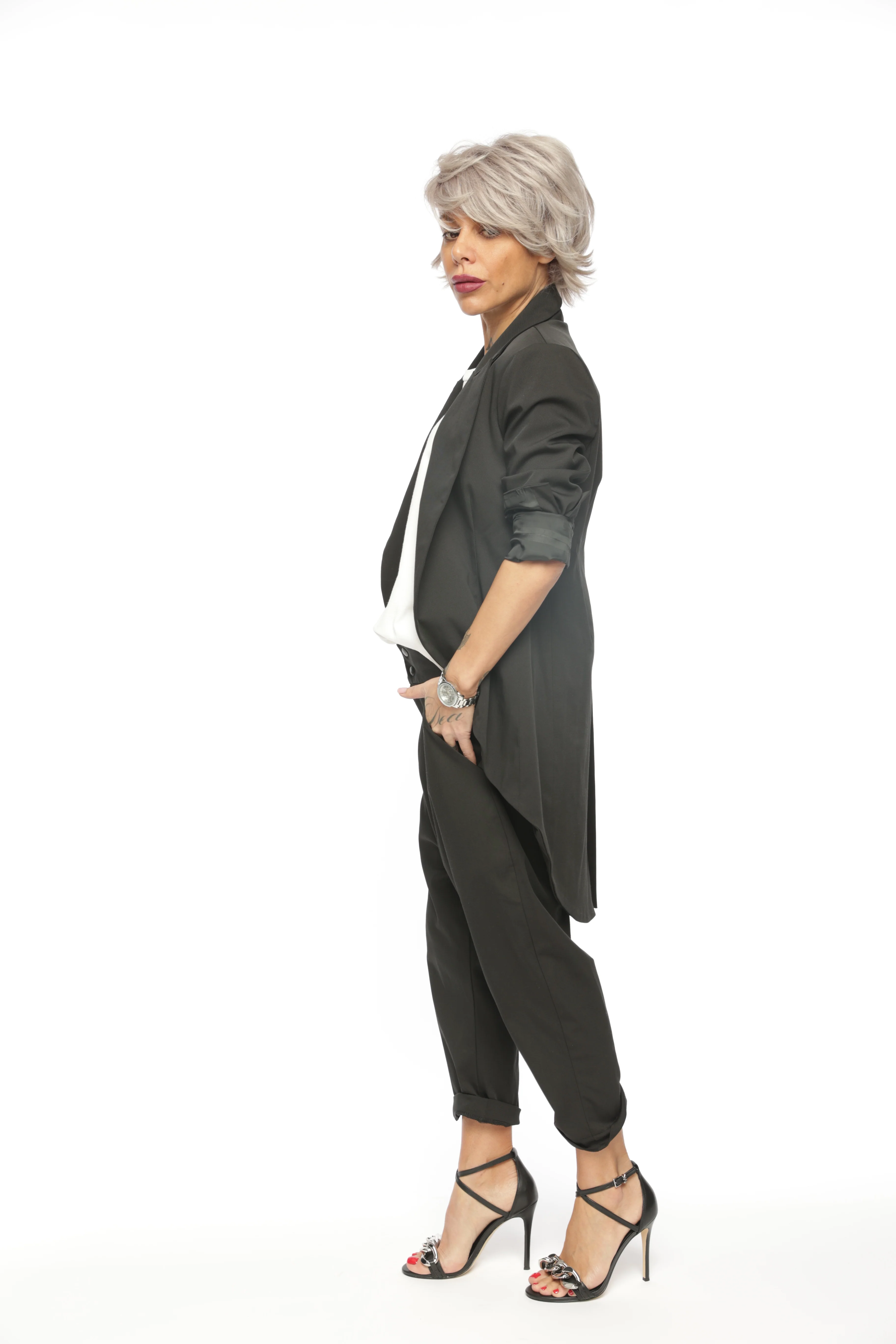 Relaxed Black Pants with Fitted Waist - Image 5