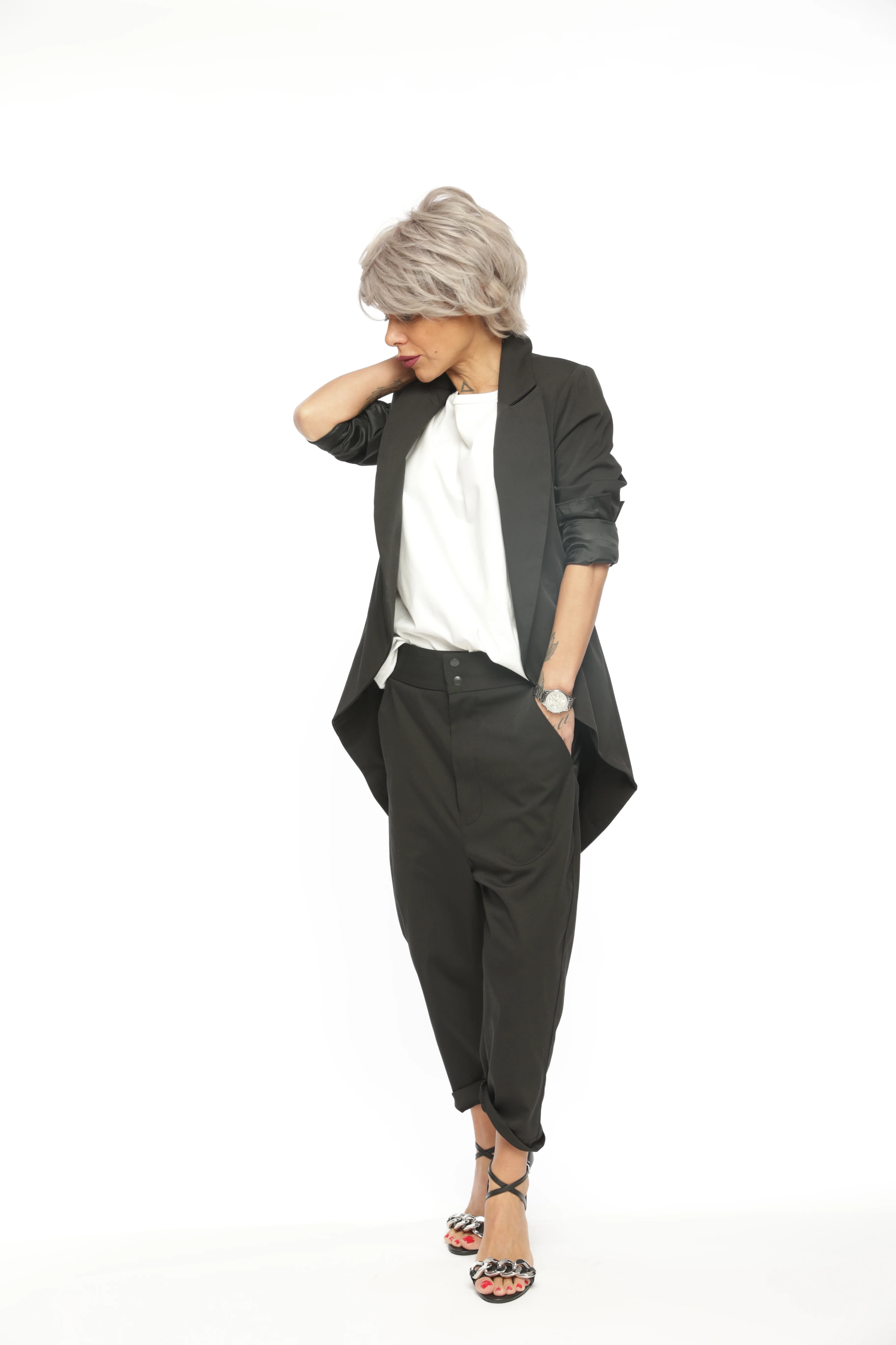 Relaxed Black Pants with Fitted Waist - Image 8