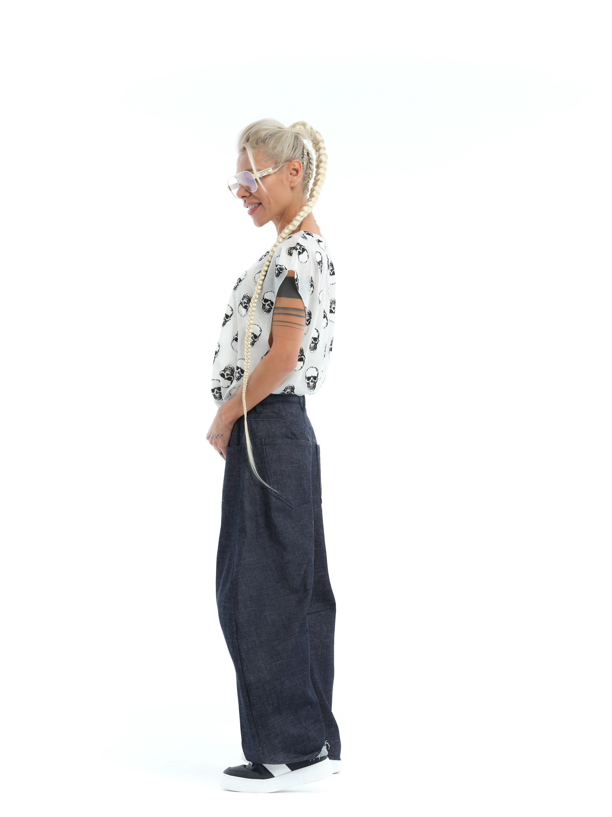 Relaxed Wide-Leg Indigo Jeans - Image 4